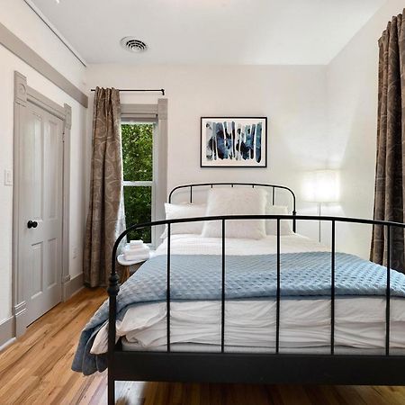 Lola House! Cozy Comfort, Prime Old Town Location 柯林斯堡 外观 照片
