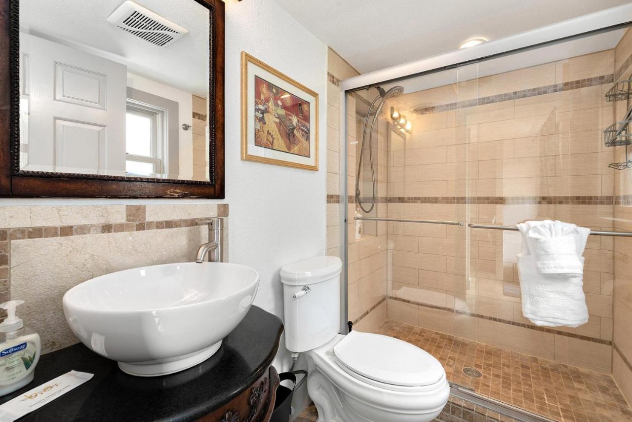 Lola House! Cozy Comfort, Prime Old Town Location 柯林斯堡 外观 照片